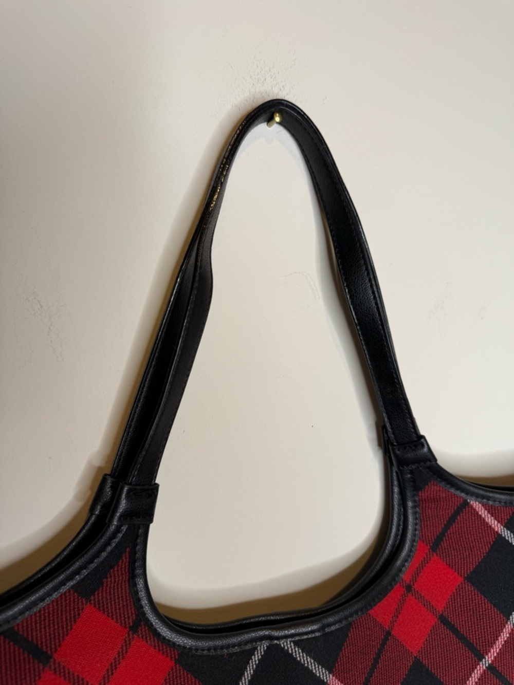 Victoria's Secret Plaid Tote Bag from the Black Friday 2023 collection - Picture 3 of 11